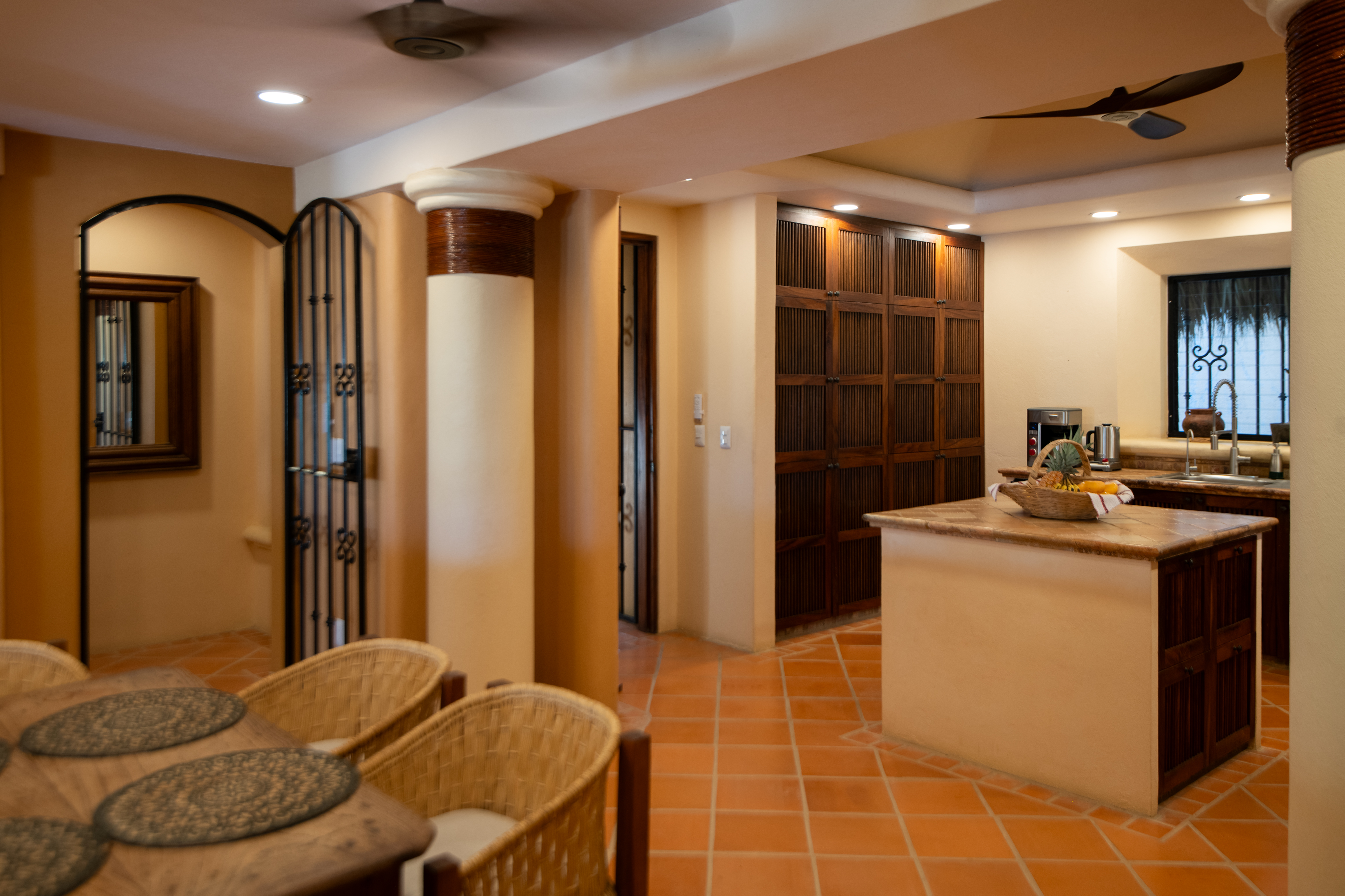 Großzügige 4-Schlafzimmer Villa mit Pool & Meerblick in La Punta