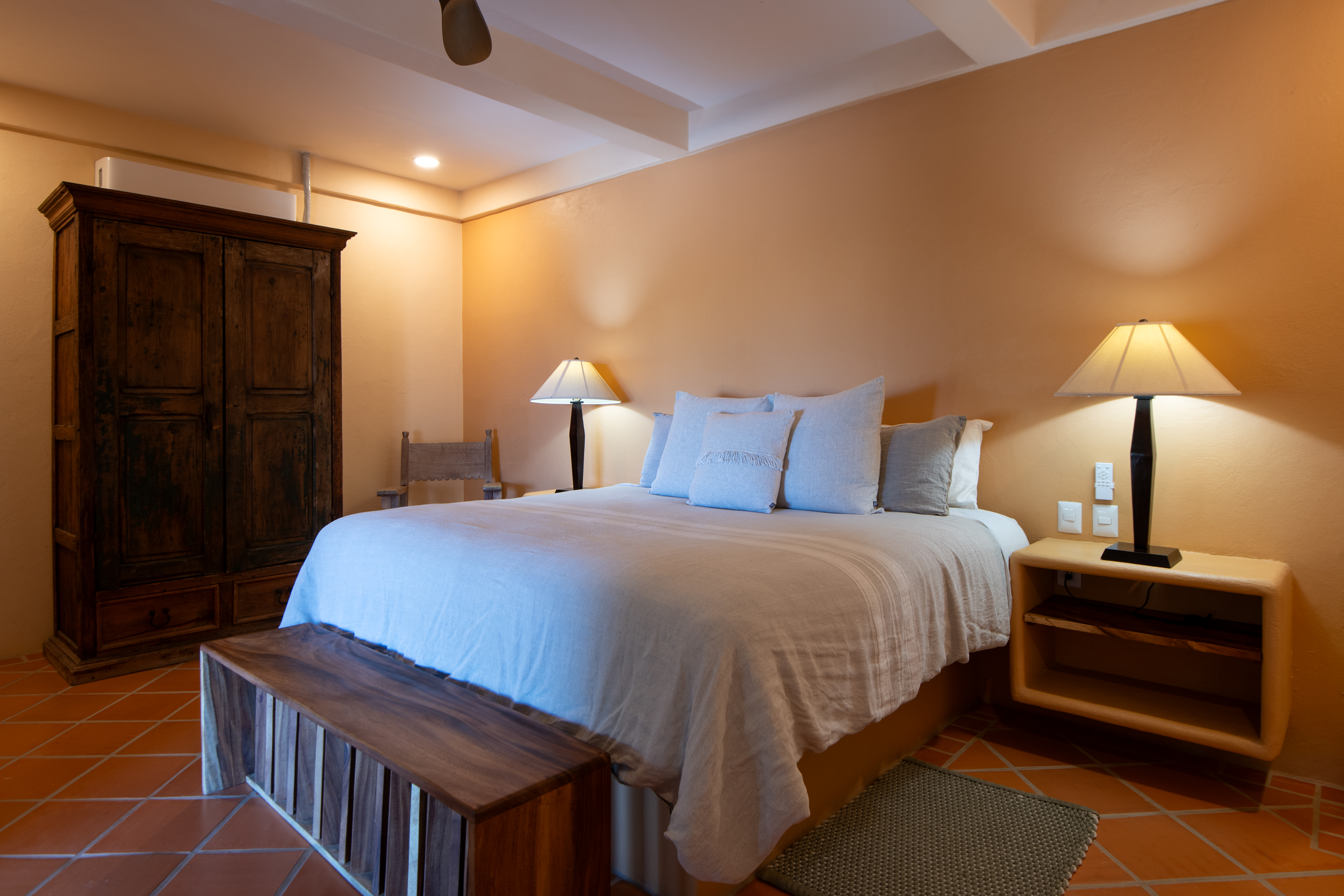 Großzügige 4-Schlafzimmer Villa mit Pool & Meerblick in La Punta