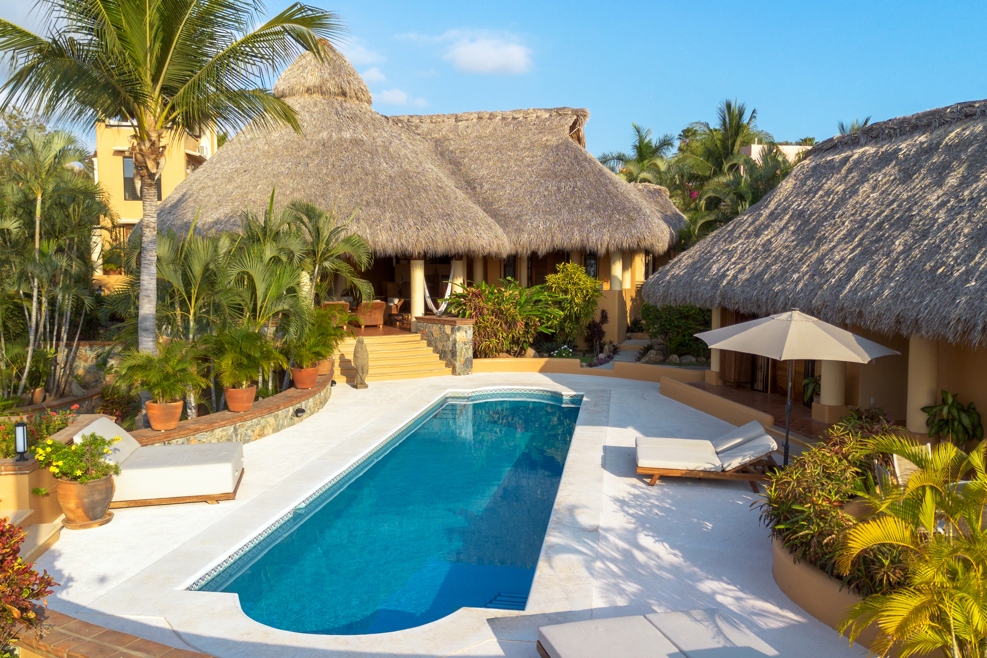 Großzügige 4-Schlafzimmer Villa mit Pool & Meerblick in La Punta