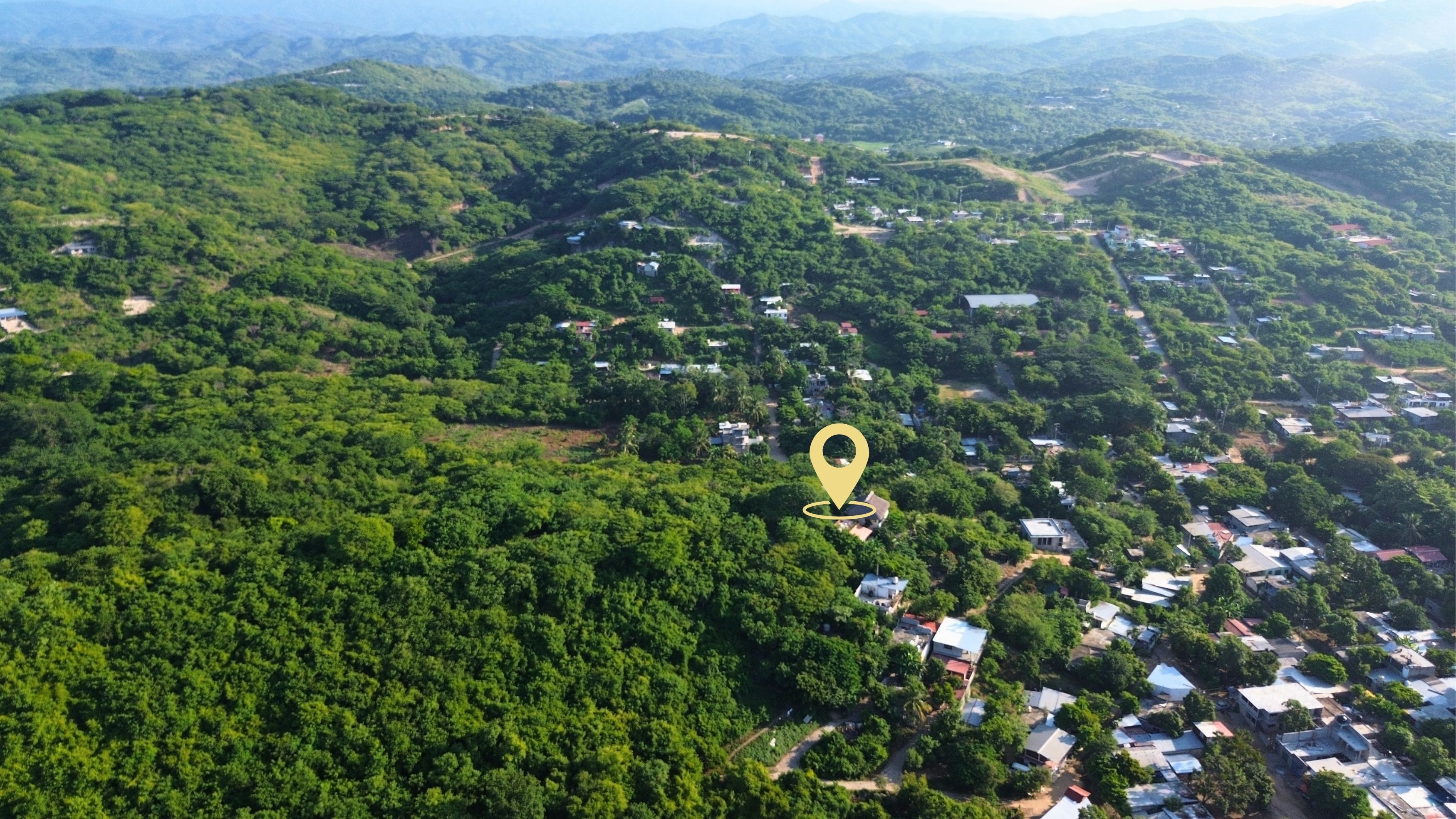 Propiedad multifamiliar con vistas panorámicas, ingresos por renta y potencial de ampliación
